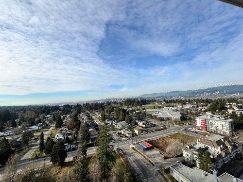 1905-10333 133 Street, Surrey, BC 