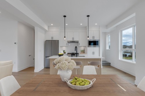 25-30501 Robin Drive  Abbotsford, BC V2T 6Y5