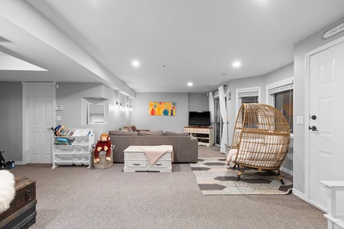 35993 Eaglecrest Place, Abbotsford, BC 