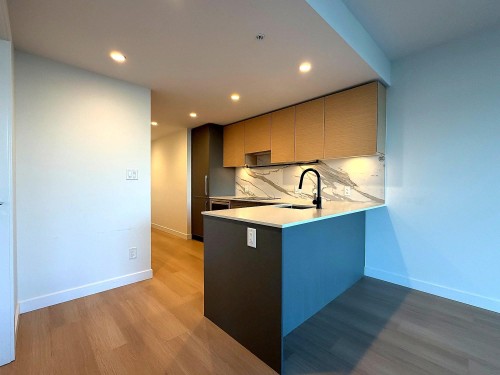 3307-13725 George Junction, Surrey, BC 