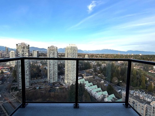 3307-13725 George Junction, Surrey, BC 