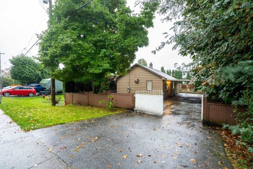 27284 30 Avenue  Langley, BC V4W 3J6