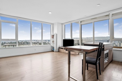 2602-10448 University Drive  Surrey, BC V3T 0S7