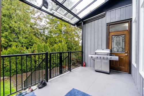 14867 76A Avenue, Surrey, BC - Outdoor With Exterior