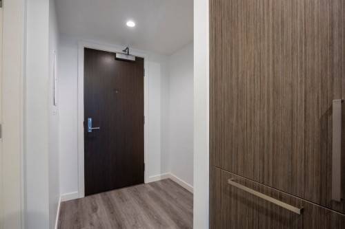 618-13350 Central Avenue, Surrey, BC 