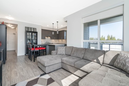 414-18811 72 Avenue  Surrey, BC V4N 6W7