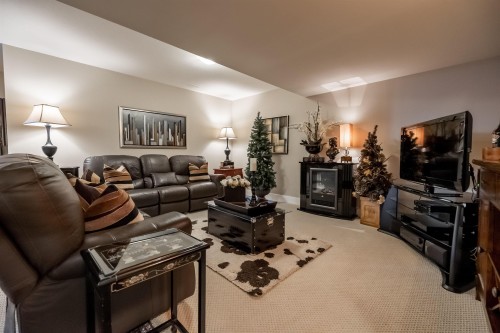 6068 163A Street, Surrey, BC 