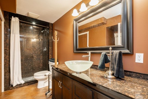 18954 71 Avenue, Surrey, BC 