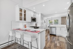 72-34959 Old Clayburn Road  Abbotsford, BC V2S 6W7