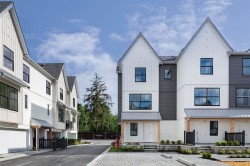 5-20329 80 Avenue  Langley, BC V2Y 3Y7