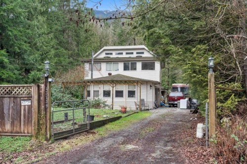 43739 Loch Road  Abbotsford, BC V0M 1N0