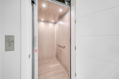 13766 56A Avenue, Surrey, BC 