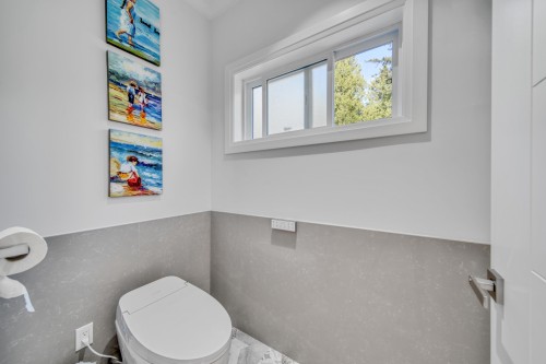 13766 56A Avenue, Surrey, BC 