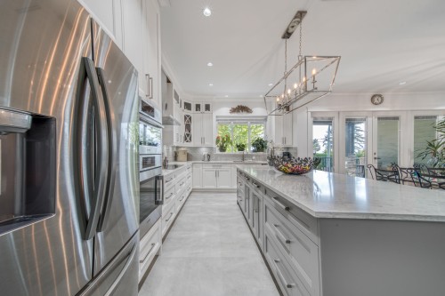 13766 56A Avenue, Surrey, BC 