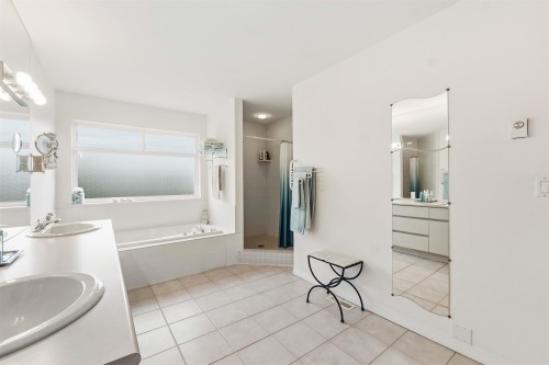 886 Lee Street, White Rock, BC 