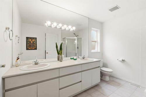 886 Lee Street, White Rock, BC 