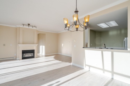 408-1765 Martin Drive, Surrey, BC 