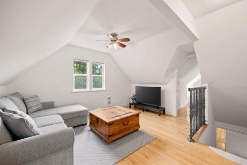 1968 134A Street, Surrey, BC 