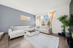 31-15340 Guildford Drive  Surrey, BC V3R 0C9