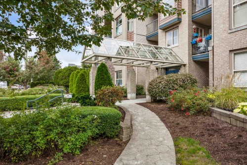 107-20237 54 Avenue  Langley, BC V3A 3W2