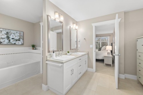 37-15454 32 Avenue, Surrey, BC 