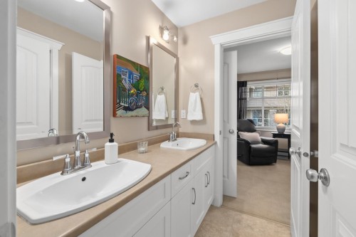 37-15454 32 Avenue, Surrey, BC 