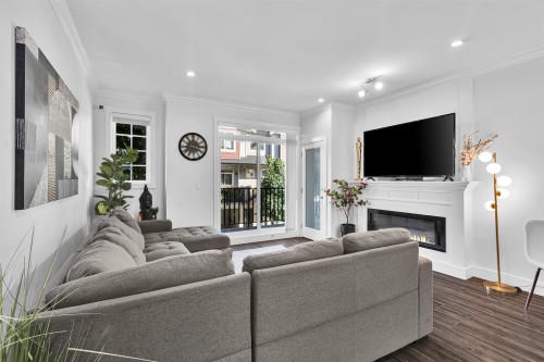 121-13898 64 Avenue, Surrey, BC 