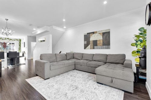 121-13898 64 Avenue, Surrey, BC 