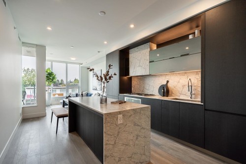 317-1342 Johnston Road  White Rock, BC V4B 0C7