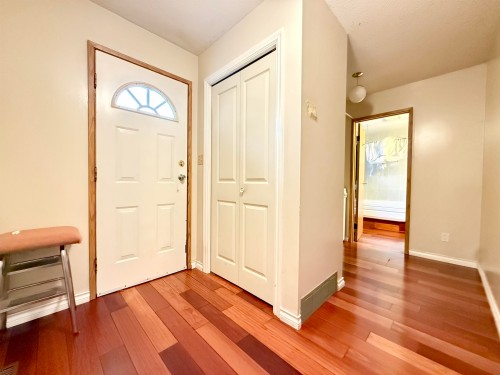 18572 76 Avenue, Surrey, BC 