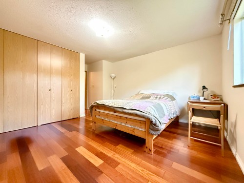 18572 76 Avenue, Surrey, BC 