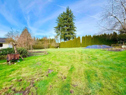 18572 76 Avenue, Surrey, BC 