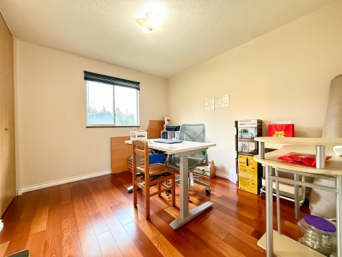 18572 76 Avenue, Surrey, BC 