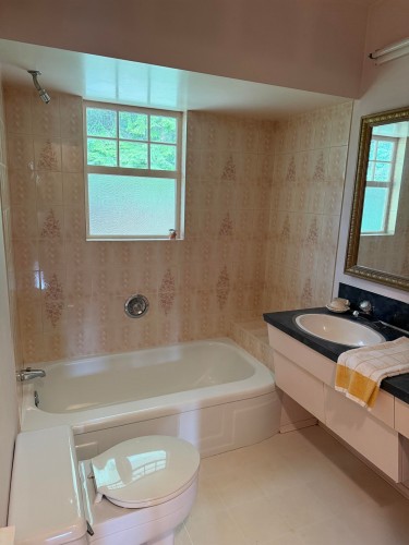 16203 8 Avenue, Surrey, BC 