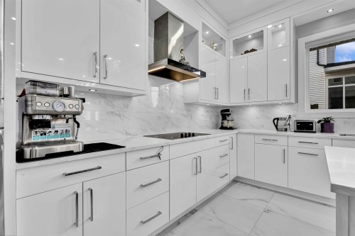 5973 142 Street, Surrey, BC 