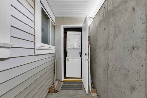 5973 142 Street, Surrey, BC 