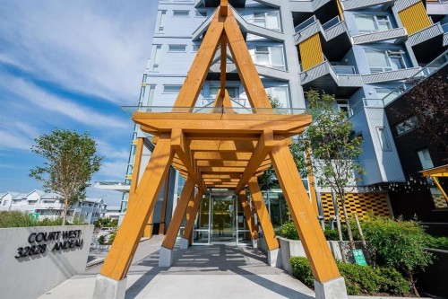 202-32828 Landeau Place  Abbotsford, BC V2S 0M4