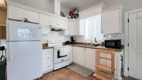 14949 96 Avenue, Surrey, BC 
