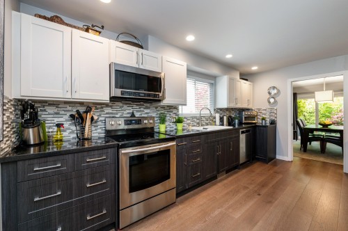 1452 Stevens Street, White Rock, BC 