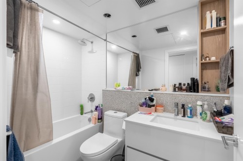 1104-10428 Whalley Boulevard, Surrey, BC 