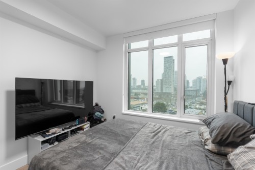 1104-10428 Whalley Boulevard, Surrey, BC 