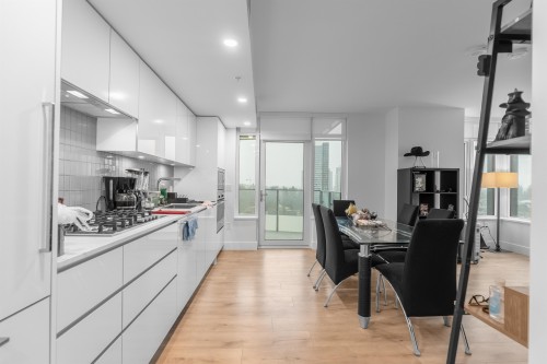 1104-10428 Whalley Boulevard, Surrey, BC 