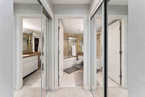 211-8115 121A Street, Surrey, BC 