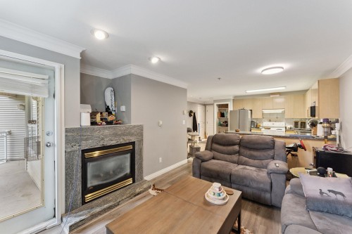 211-8115 121A Street, Surrey, BC 