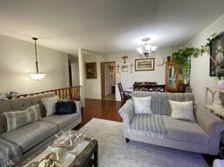 15024 96 Avenue  Surrey, BC V3R 1E9