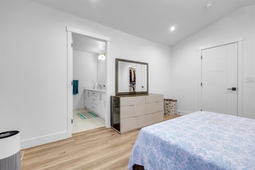 13963 60 Avenue, Surrey, BC 