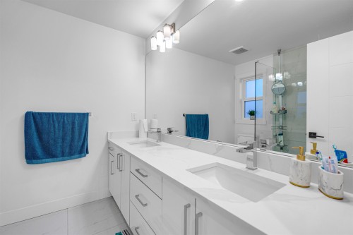 13963 60 Avenue, Surrey, BC 