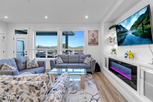 13963 60 Avenue, Surrey, BC 