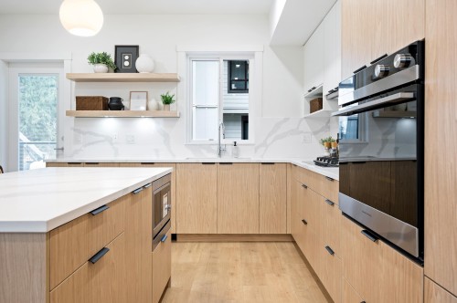 7-5993 143 Street, Surrey, BC 