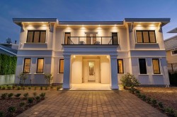 14033 Terry Road  White Rock, BC V4B 1A2